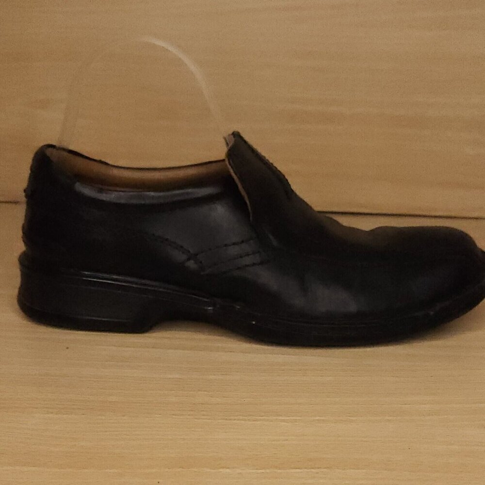 Clarks Mens Black Leather Slip On Shoes 7